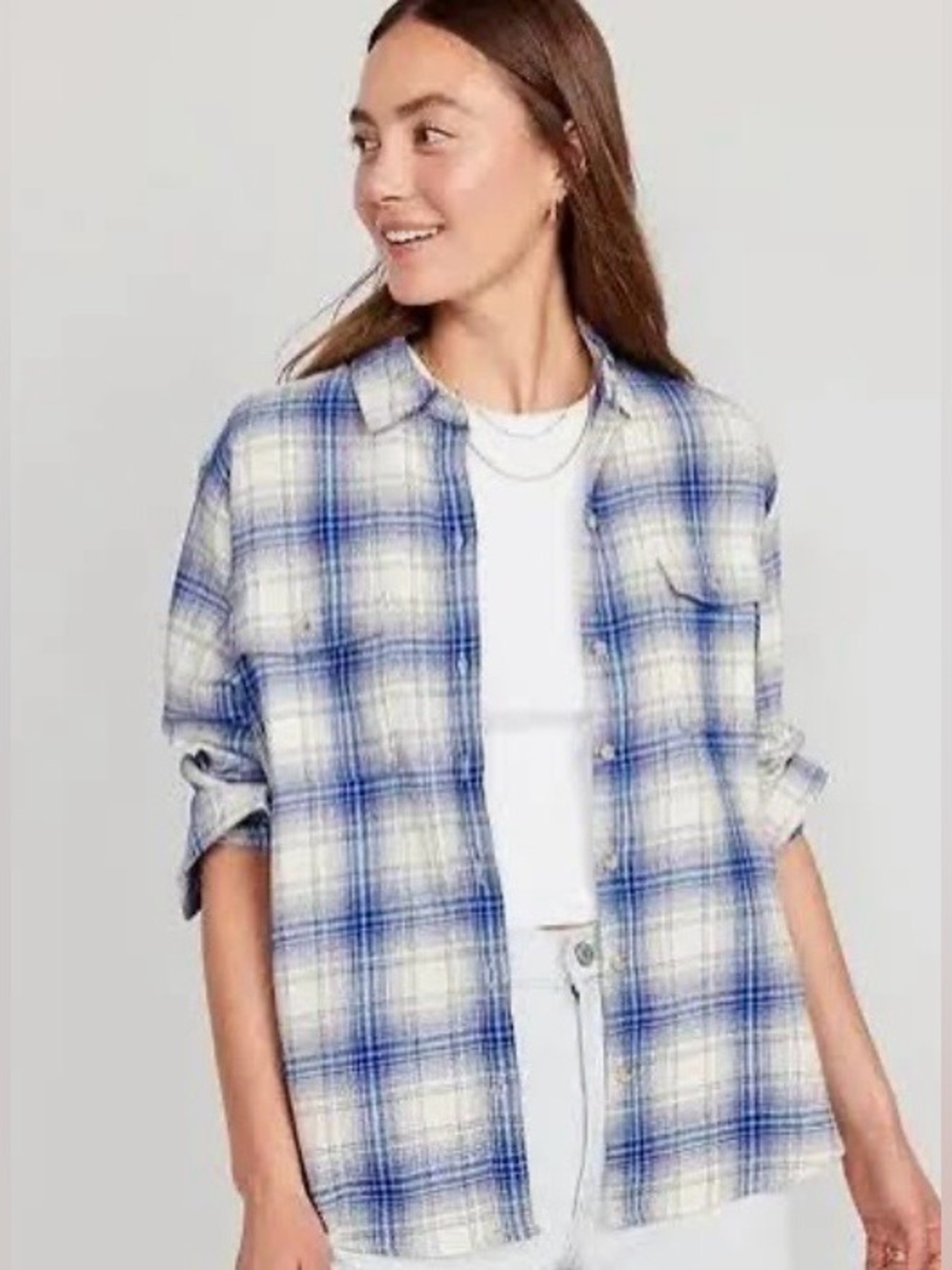 Flannel button up shirt from Levi’s is soft and well made. Women’s size XL